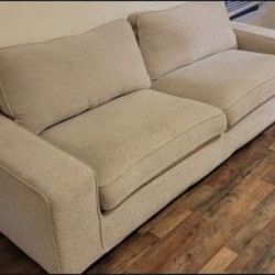 😍Sofa W/ Completely Removable Cover