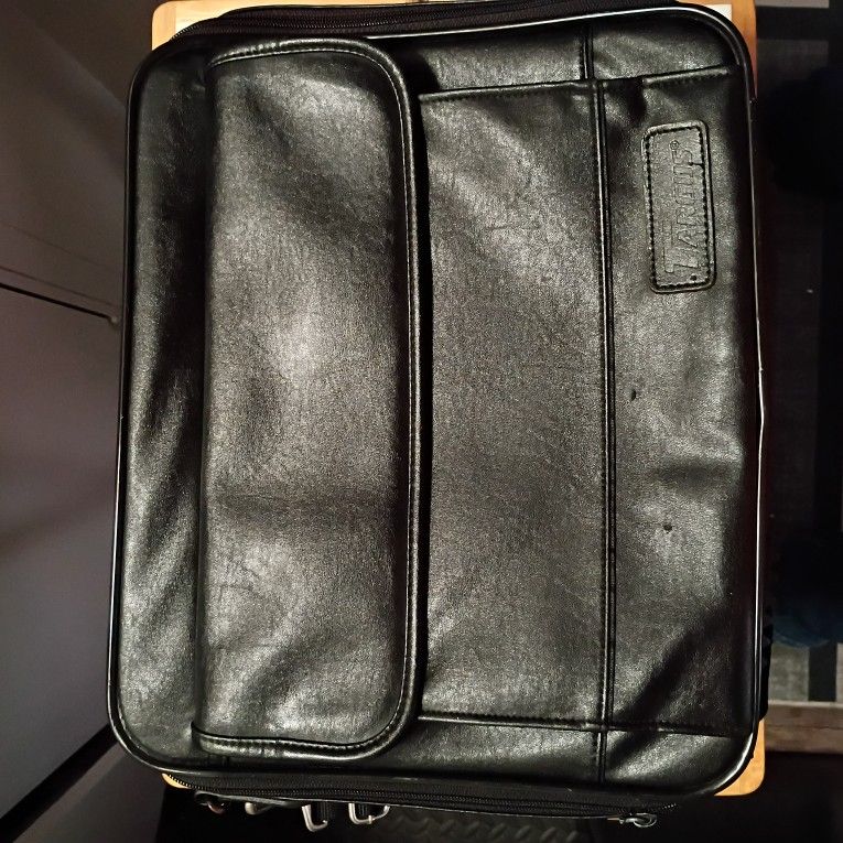 Black Leather Targus Travel Bag