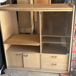 entertainment center/TV stand