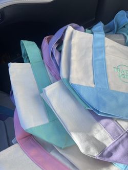 Trader Joe’s Easter Bags Set Of 4 $40 Or 1 For $15