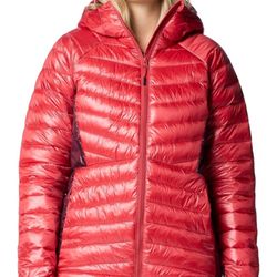 Size large, New With Tag Columbia Womens Labyrinth Loop II Hooded Jacket