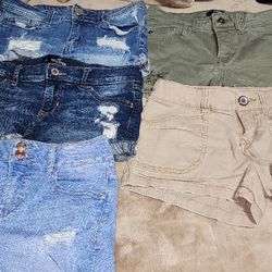 Have A Bunch Of Name Brand Summer Clothes For Women Size 1