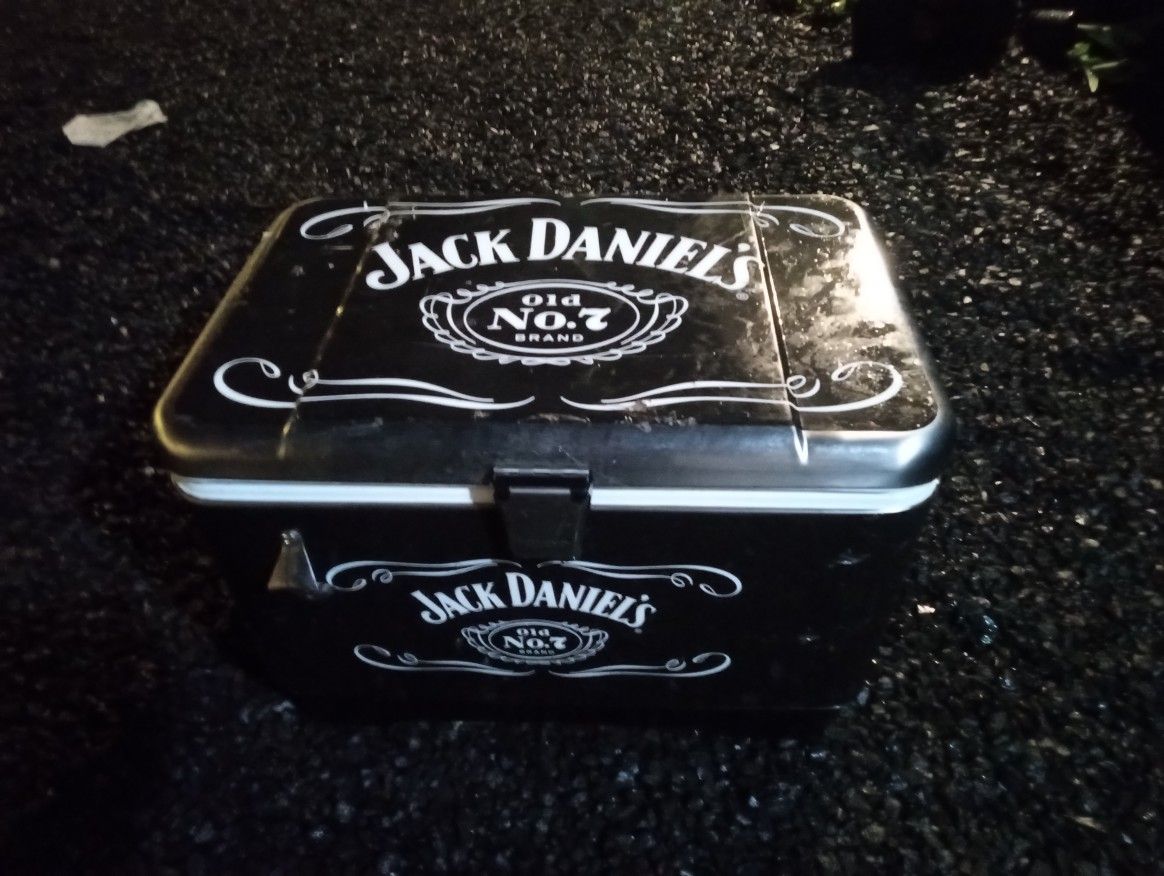 54qt. "Jack Daniels No.7" IGLOO Cooler