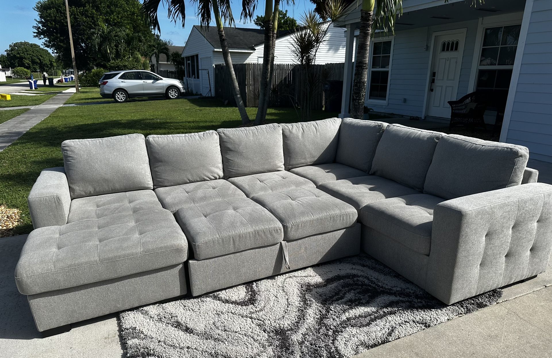 Grey Sleeper Sectional Delivery Included 🛻