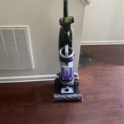 Bissell CleanView Swivel Pet Cordless Vacuum Cleaner 