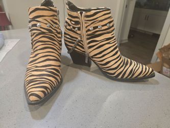 Jessica Simpson Cow Hair Shoes Size 10M/42
