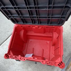 Milwaukee Pack out Rolling Modular 