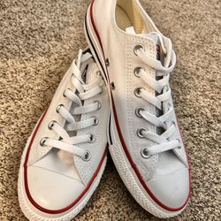 Converse Shoes White Chuck Taylor 8.5 Woman’s 