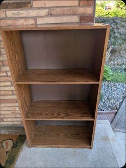 Free! Lightweight bookshelf