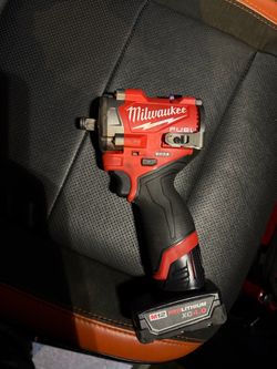 Milwaukee 1/2 stubby impact
