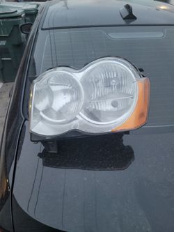 Jeep Grand Cherokee Headlight 