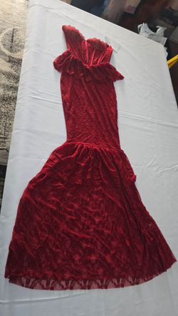 Miss Circle red lace corset maxi dress, size XS.