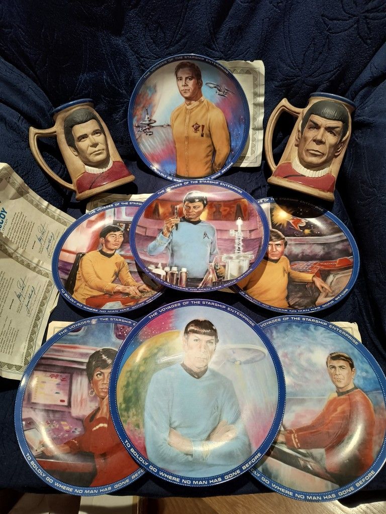 Star Trek Wrath Of Khan Mugs And 7 Collectible Starship Enterprise Plates