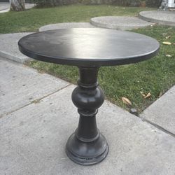 Round Table