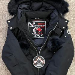 Women’s Moose knuckles