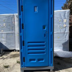 Porta Potties 