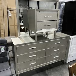 3-piece Dresser,  Mirror And 1-nightstand (clearance)