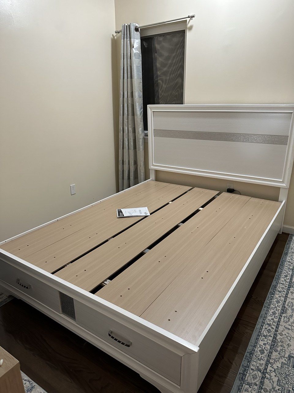 Queen Bed