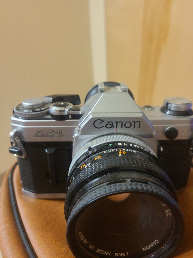 Vintage Canon AE-1 Japanese Camera Working