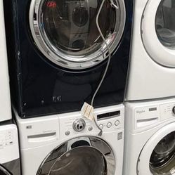 LG Washer And Gas Dryer Set For $680