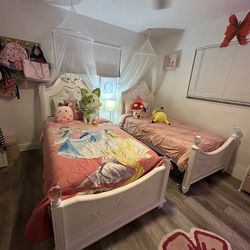 Princess rooms to go collection