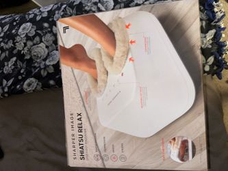 Brand New Sharper Image Shiatsu Relax Luxe Foot Massager w/ Heat & Compression – Sealed
