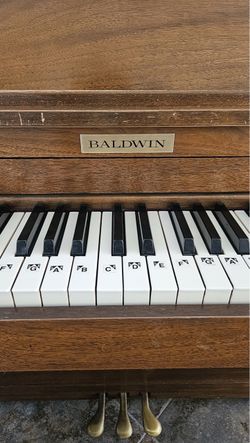 Baldwin piano