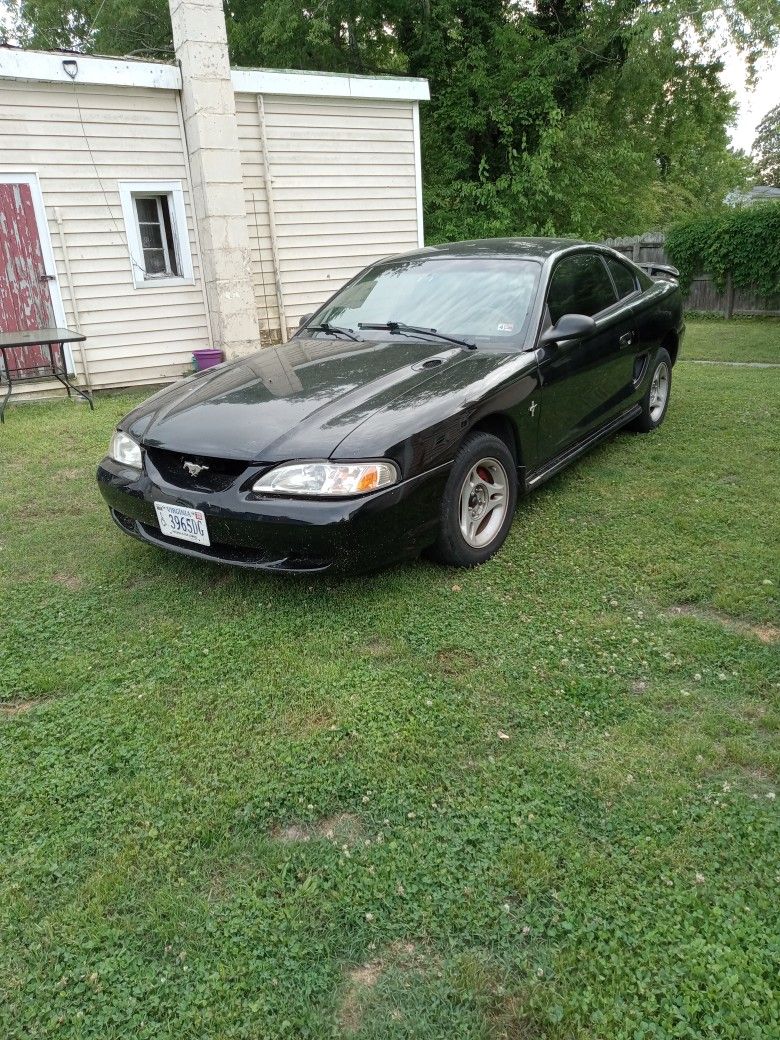 1998 Ford Mustang