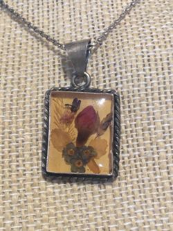 Flower pendant silver necklace