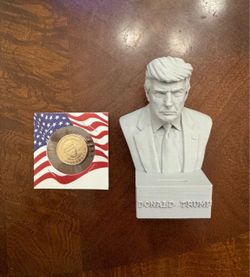 🇺🇸 Trump bust w coin 🇺🇸