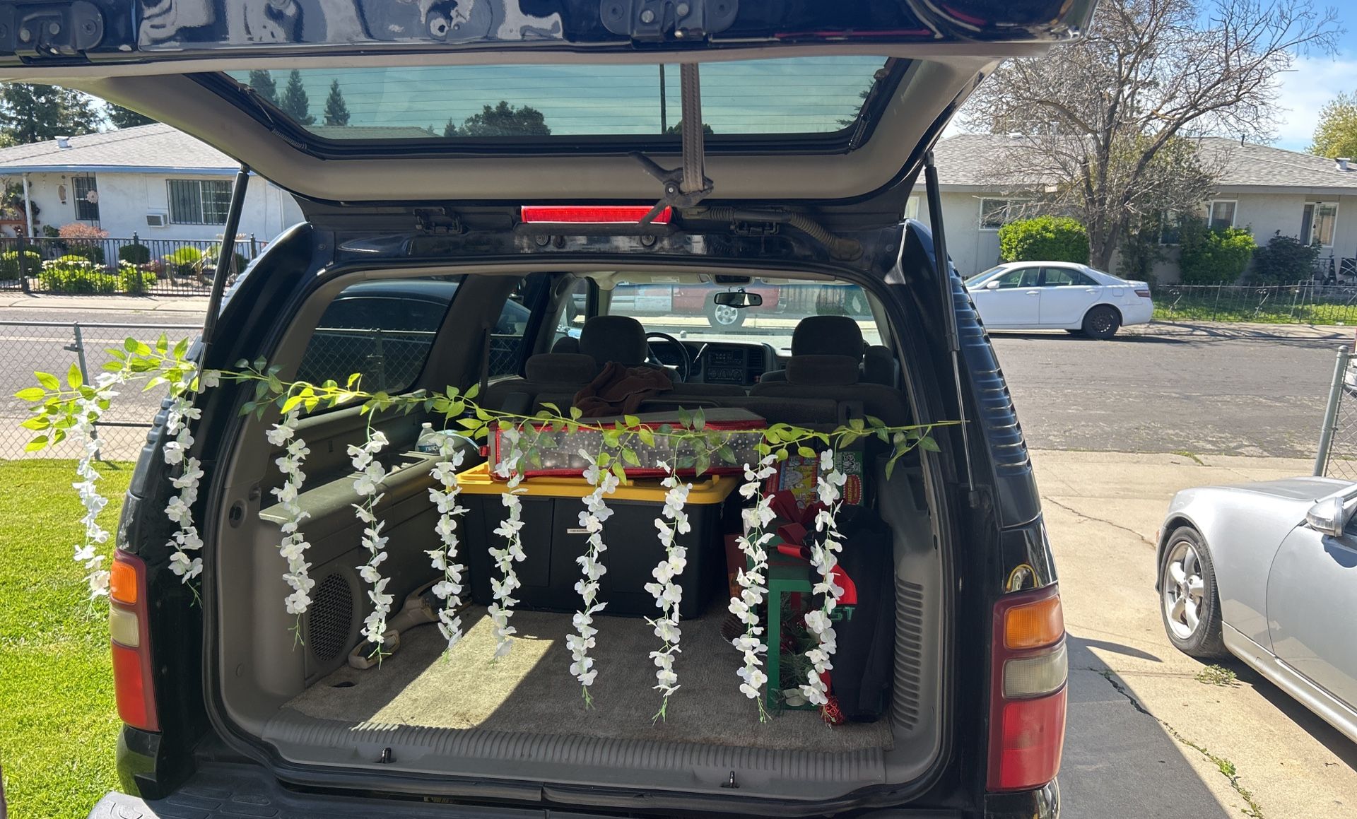 Artificial floral vine