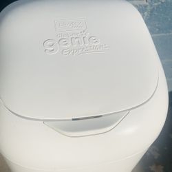 Title: Playtex Diaper Genie Expressions Baby Diaper Pail – Odor Control, Great Condition