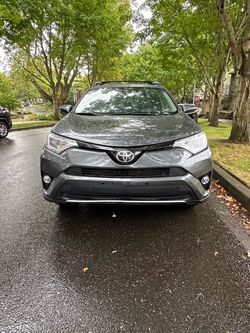 2017 Toyota RAV4  XLE