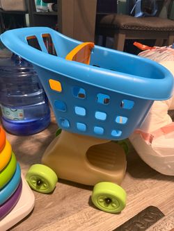 Groceries cart toy