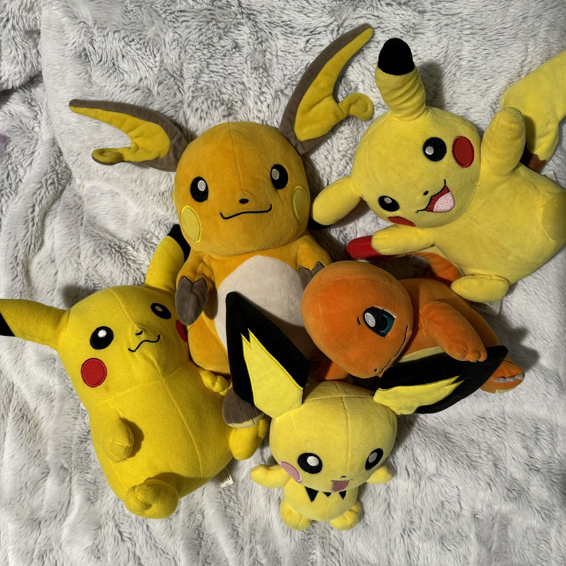 Pokémon Plushies Set