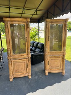 Tv stand