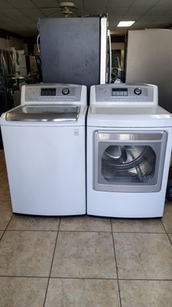 L.G  WASHER AND DRYER EVERYTHING GOO