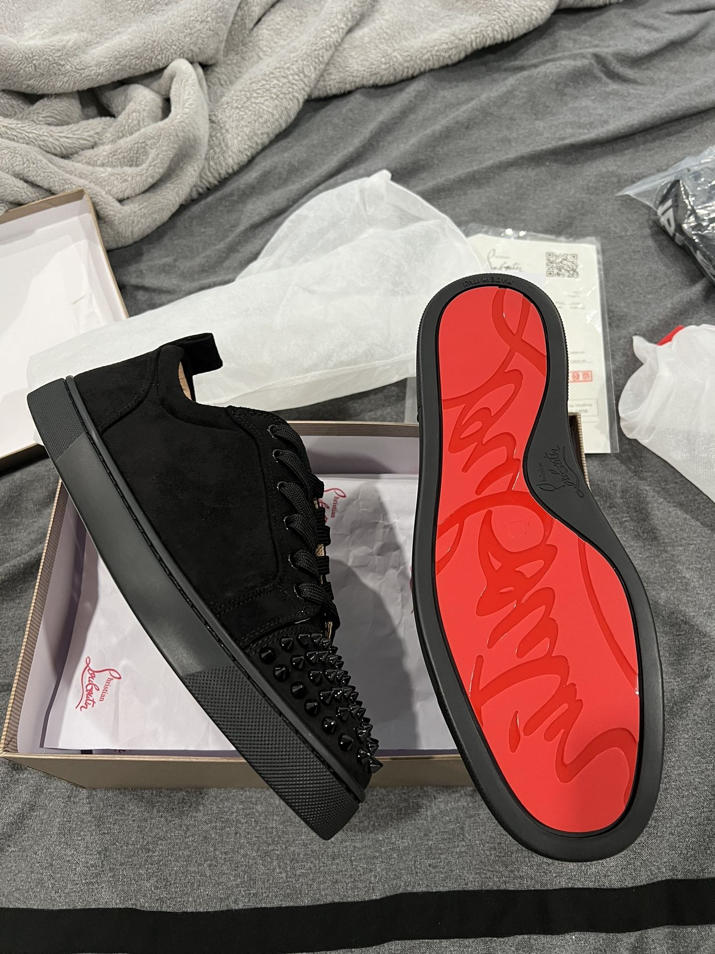 Red Bottoms Size 8-8.5/42eu
