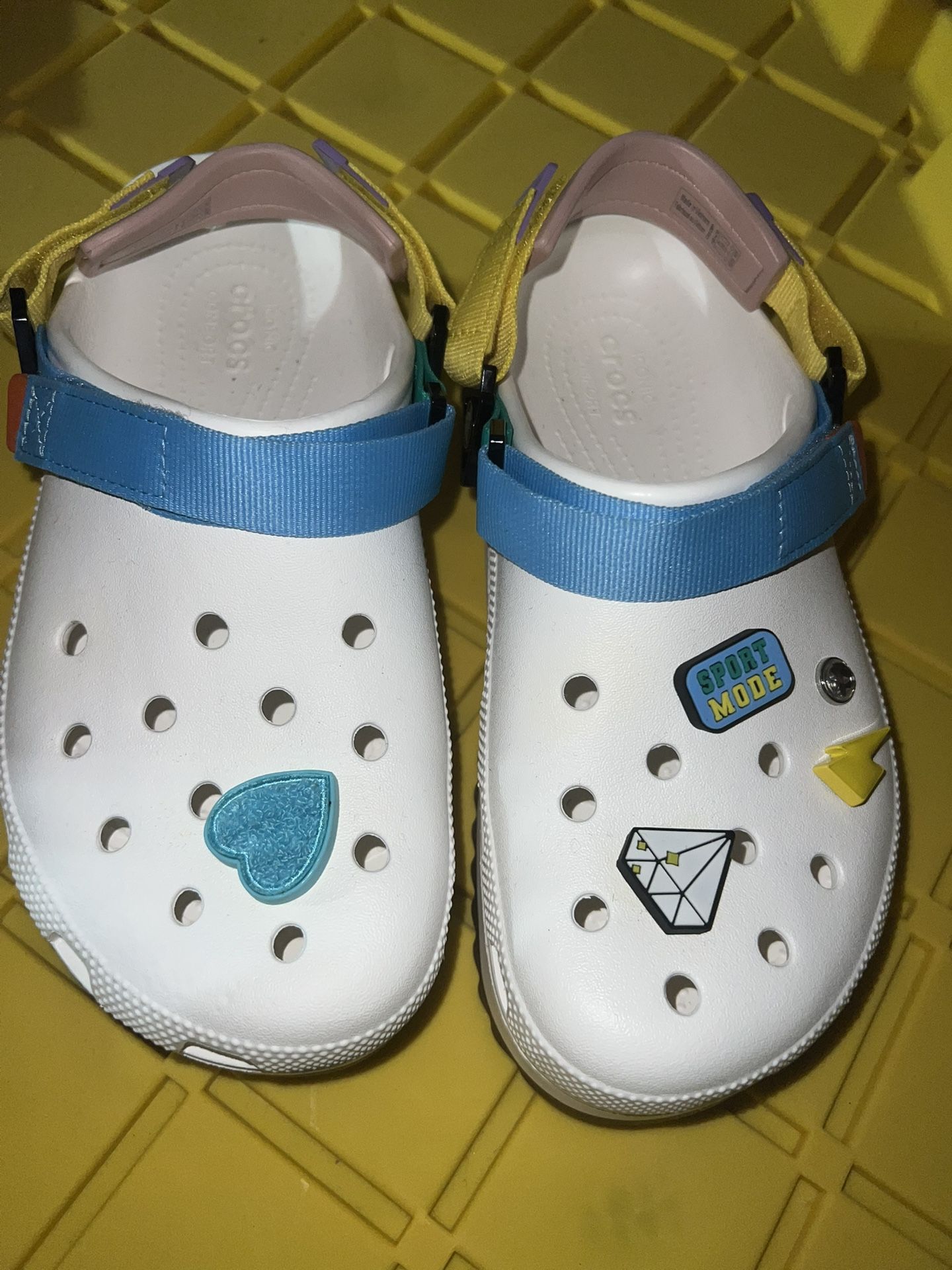 Crocs Shoes 