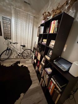 Book shelf