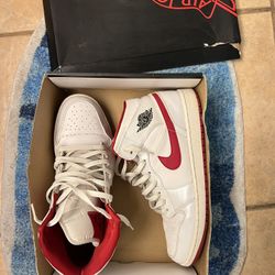 Gym Red Jordan 1 Mid 