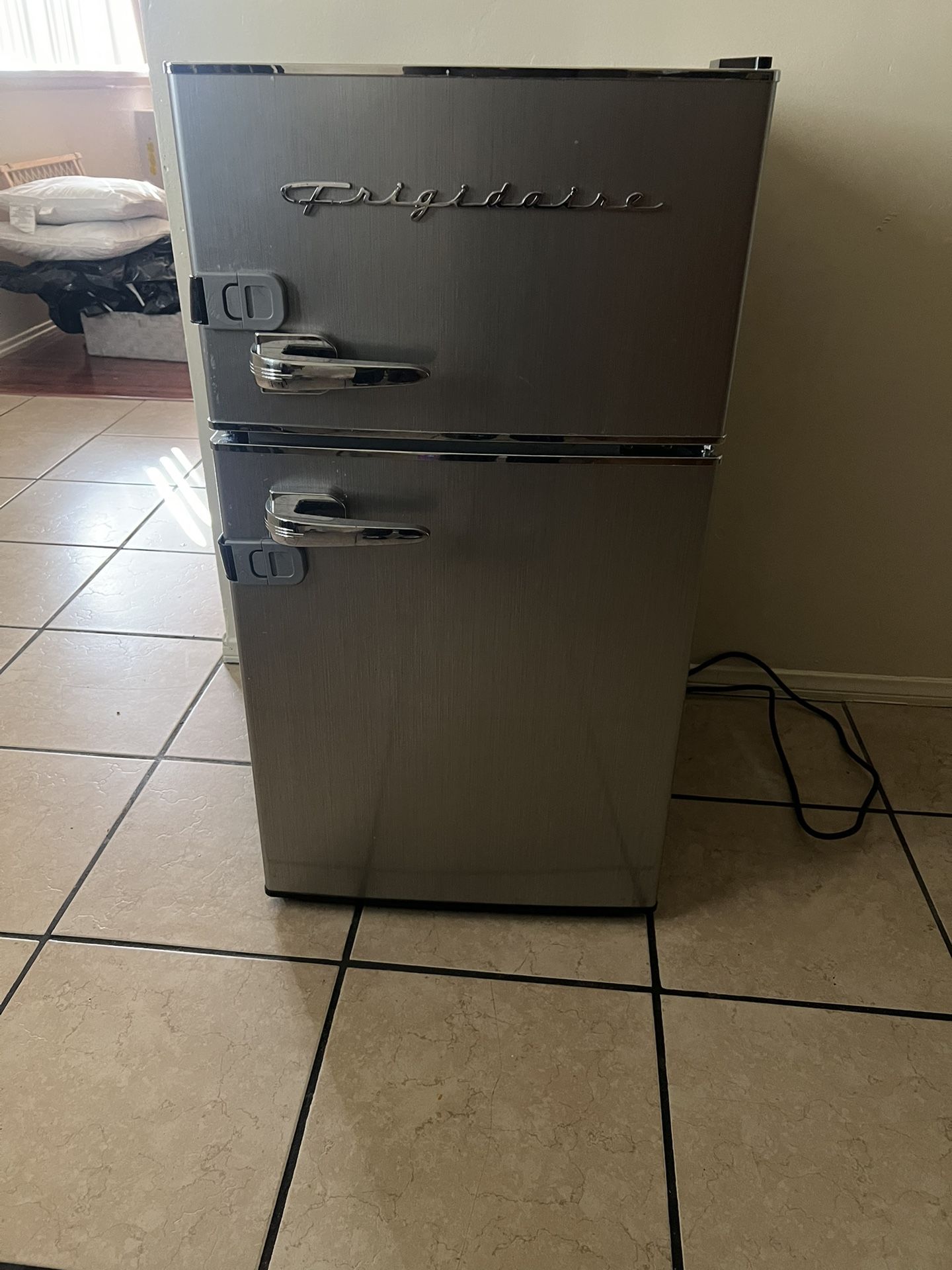 Frigidaire Mini Fridge