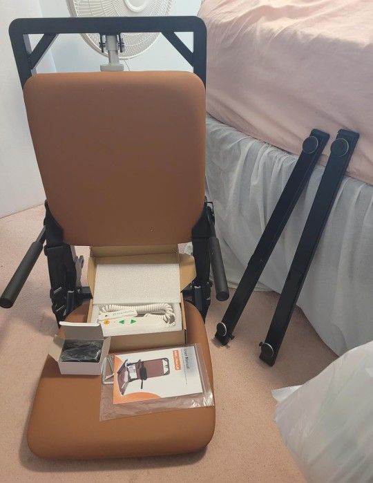 AX05 Floorlift For The Elderly
