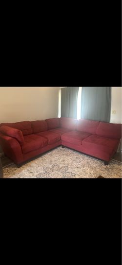 Nice comfy clean L couch