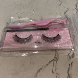 Beautiful False Eyelashes