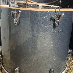 Grestch 5 Piece Drum Set