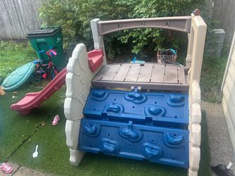 Kids Plastic Climbing Wall and Slide Playset
