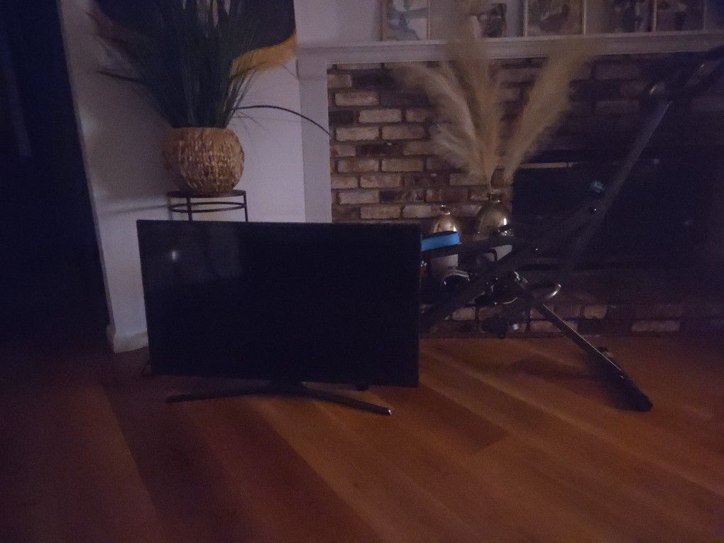 TV. Samsung. 35 Pulgadas
