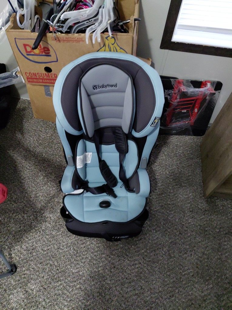 Baby Trend Hybrid 3-in-1 Combination Booster Car Seat