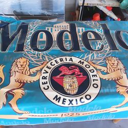 Modelo 64 X 64  Canvas Material  Beer Advertising Poster
